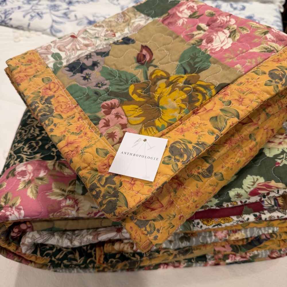 NEW Anthro Cotton Floral Reversible Patchwork Queen King Bedding Quilt Sham Set - Picture 12 of 15